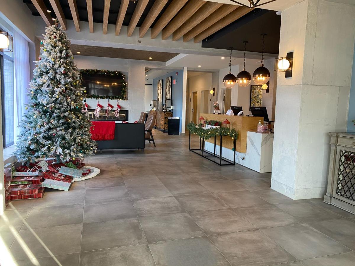 Lake Placid Inn Boutique Hotel - Housity