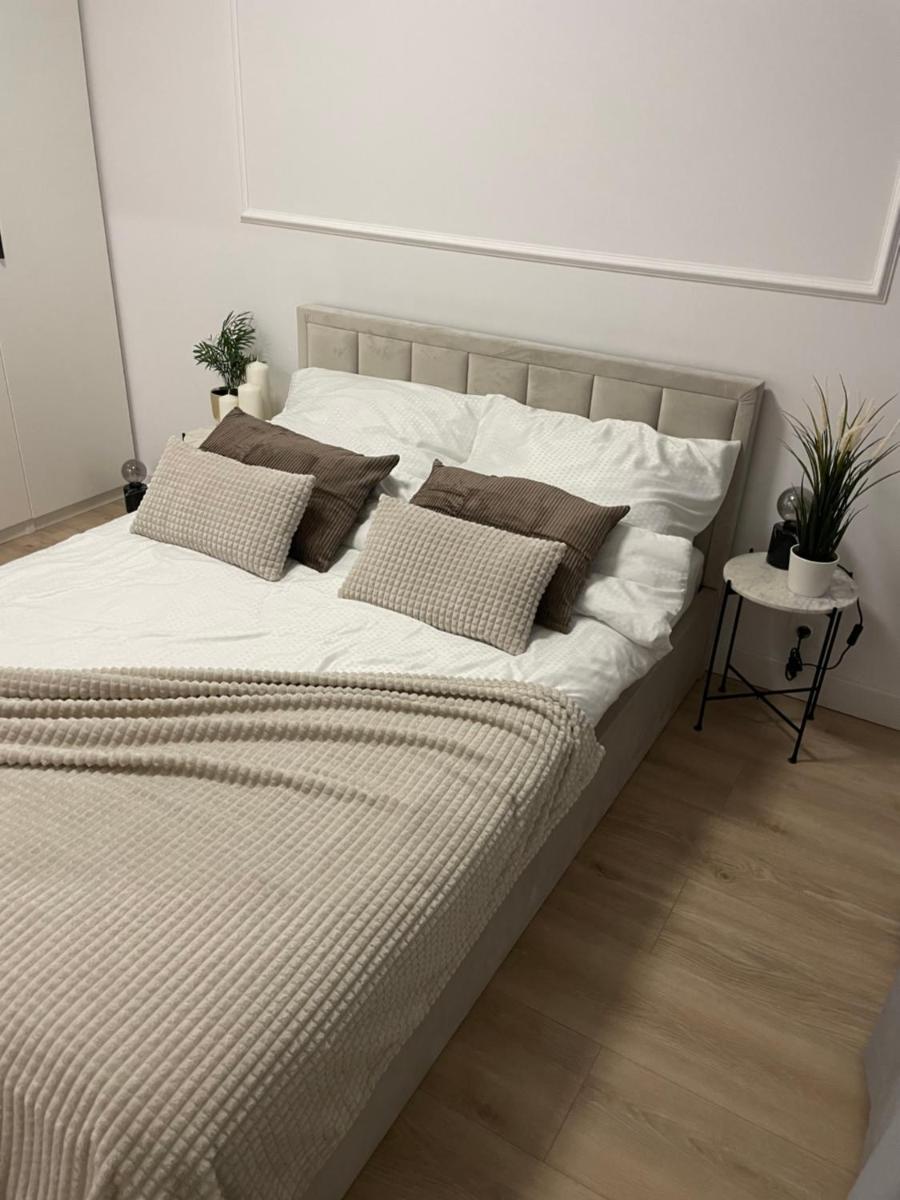 AirPort Apartment - Hizvo