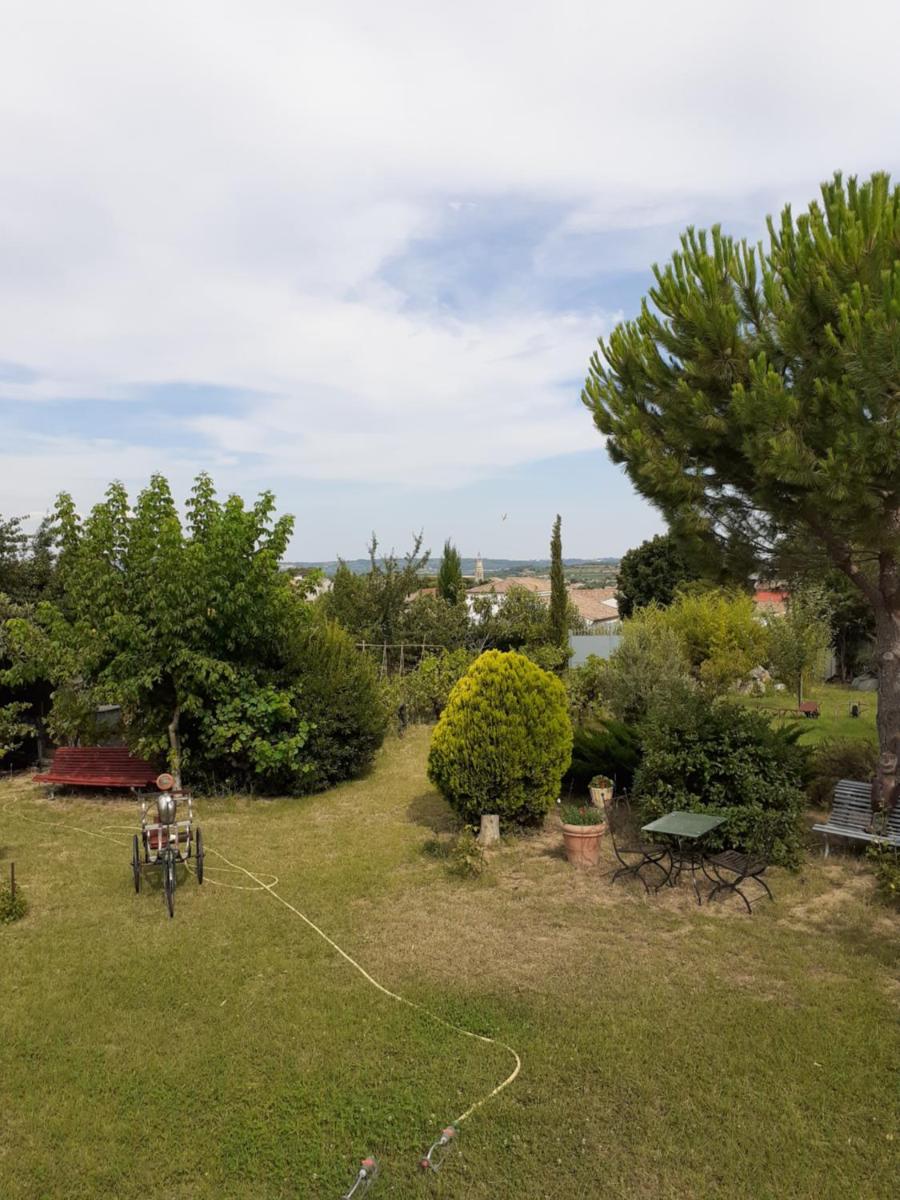 Petit Paradis chez Pascale et Bernard - Housity