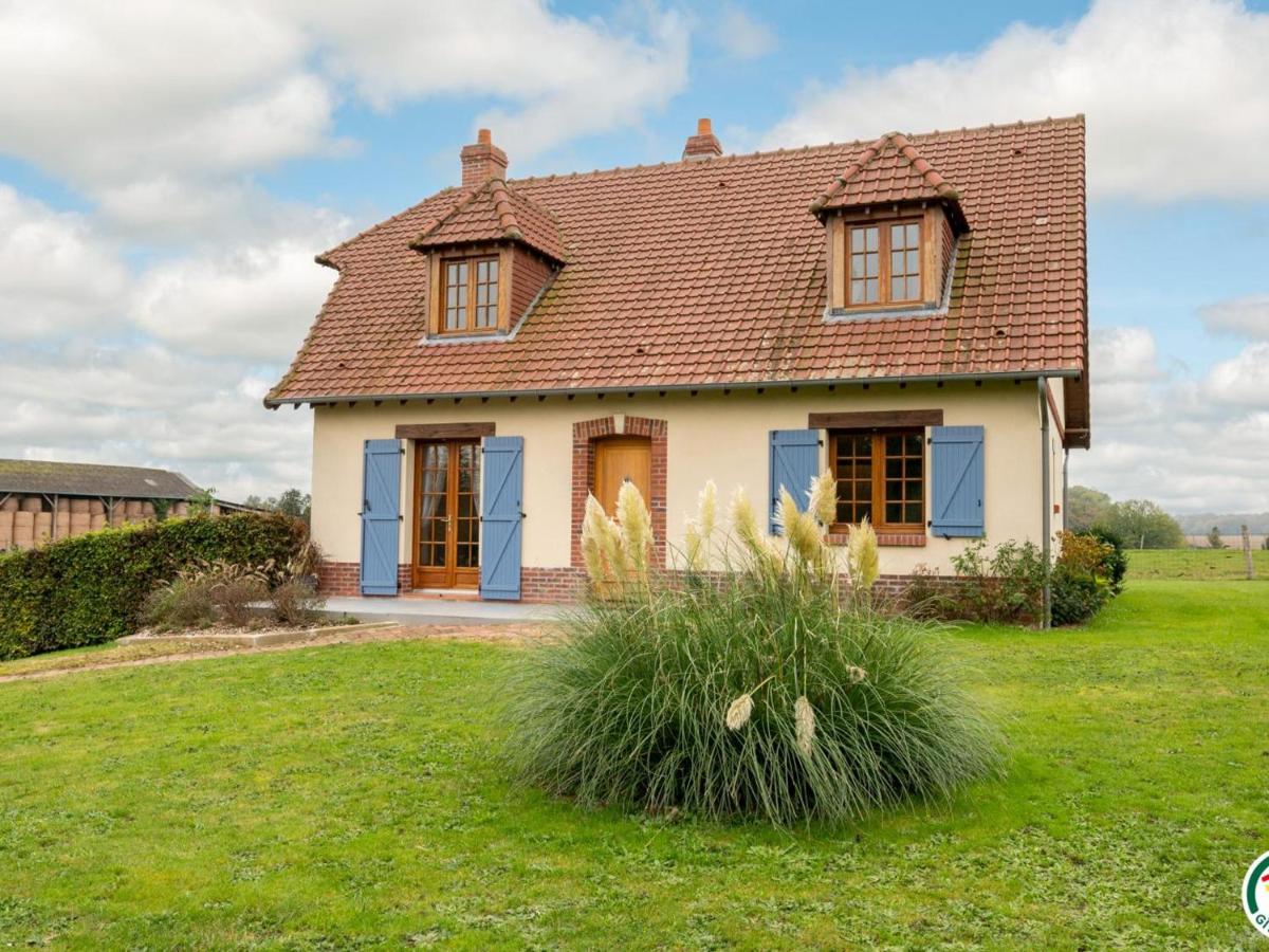 Charmant gîte avec jardin clos, 4 chambres, proche Gerberoy et Forges les Eaux, tout équipé, Wi-Fi inclus - FR-1-526-28 - Housity