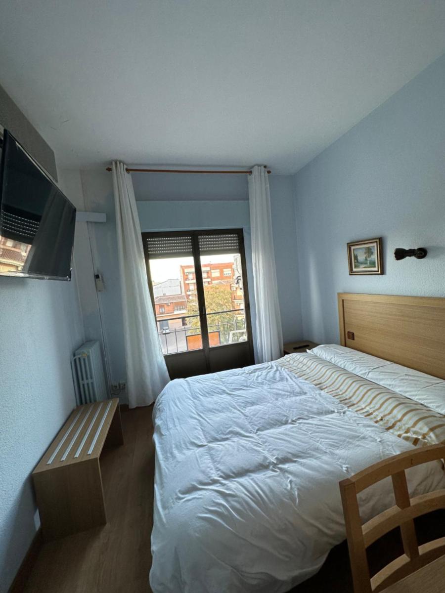 Hostal agripino y Restaurante asiático - Housity