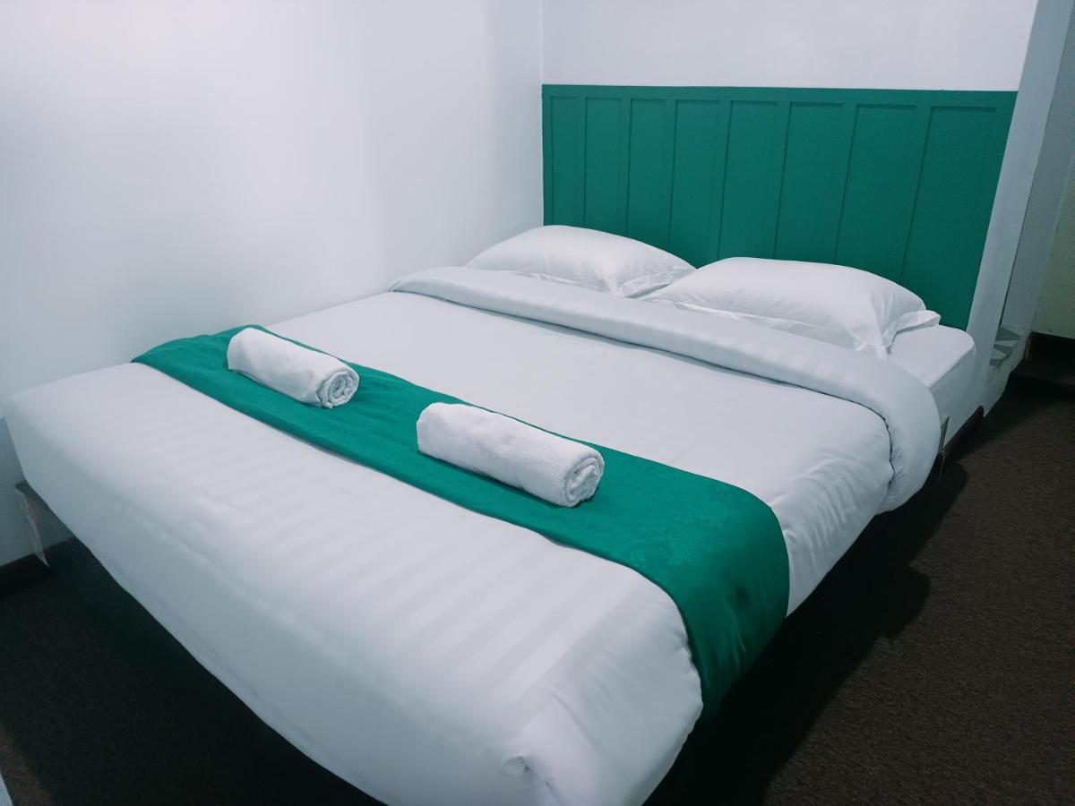 Quanza Hotel - Housity