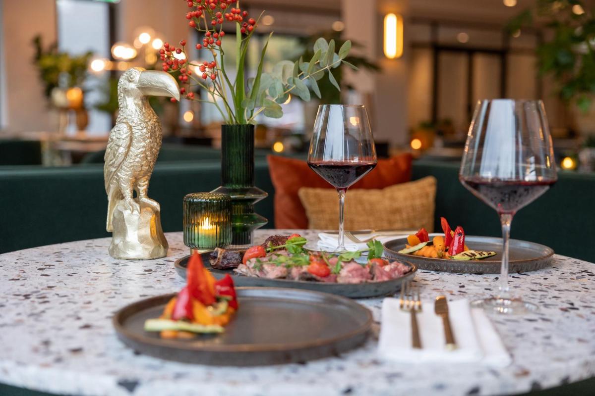 Van der Valk hotel Den Haag Wassenaar - Housity