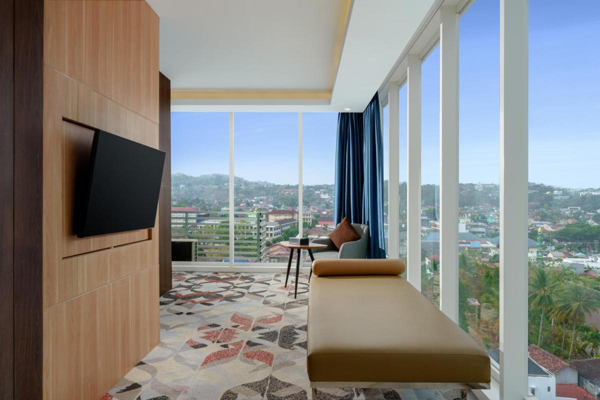 Suitetrails - Golden Tulip Springhill Lampung