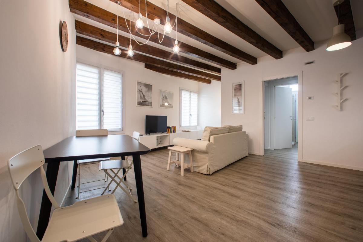 San Faustino Central Apartment - Housity