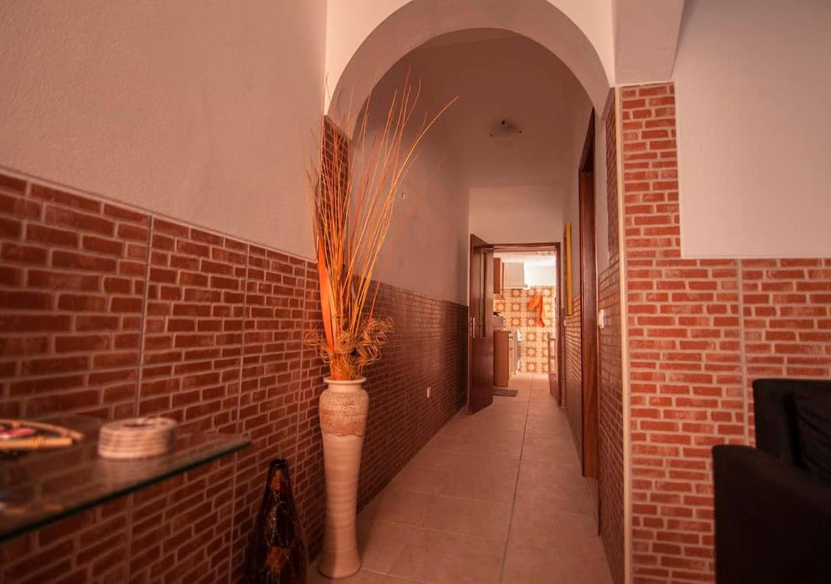 ALGARVE TYPICAL DOWNTOWN HOUSE - Hizvo