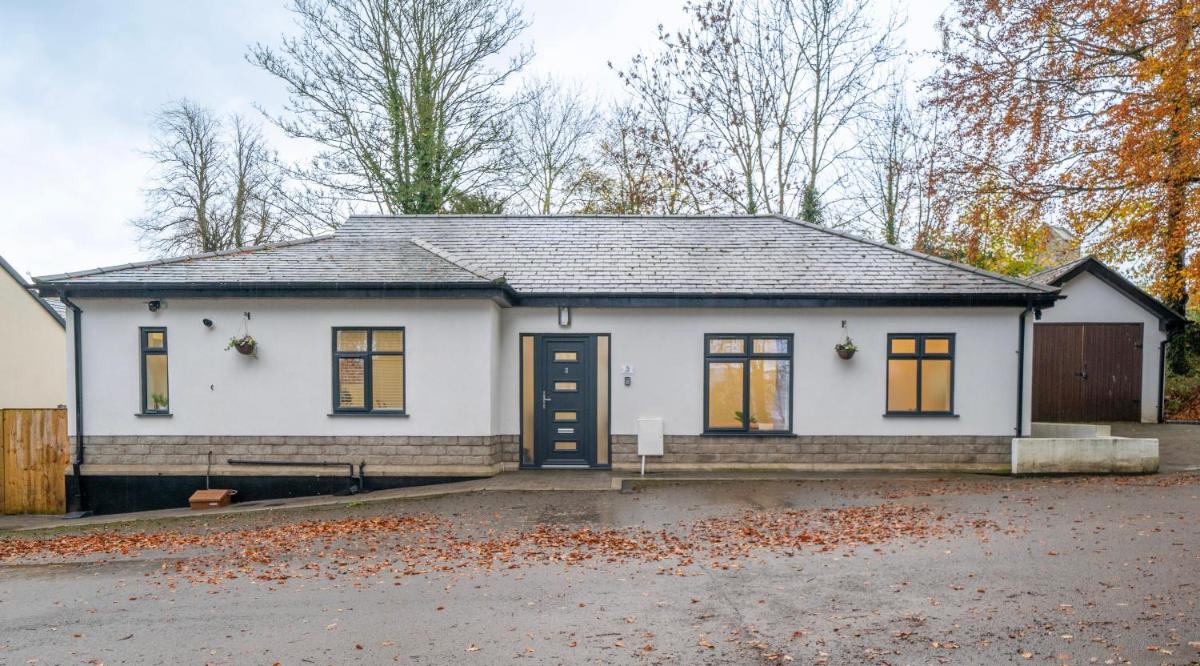 NEW Luxury family/dog-friendly countryside retreat - Housity