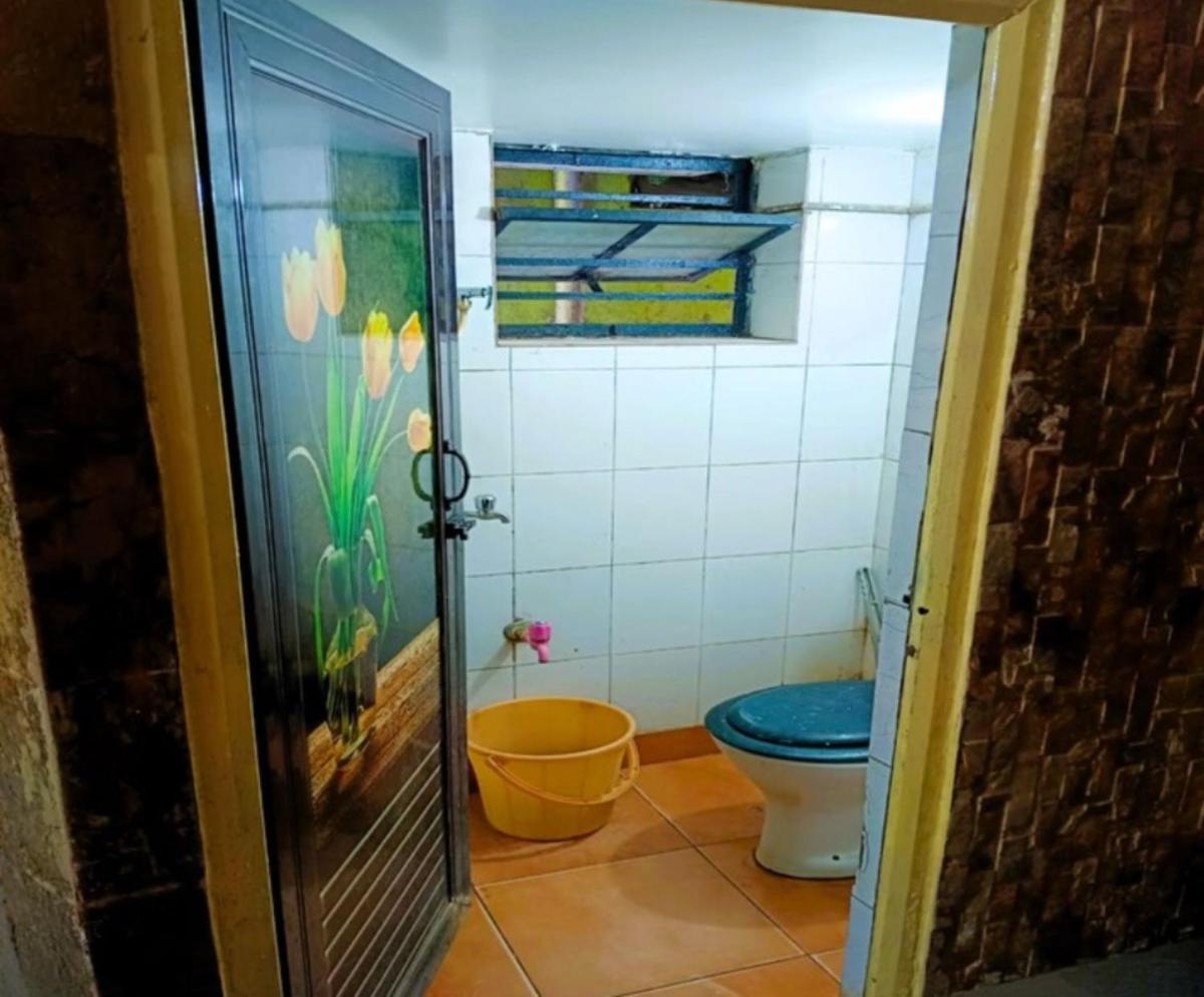 STAYMAKER Bharadwaj Inn - Beside Adyapeath Mandir - Hizvo