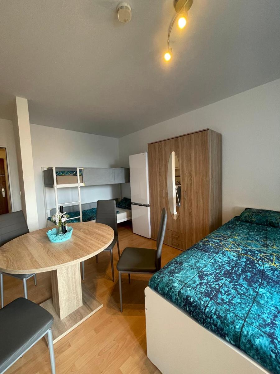 Messezimmer, Monteurzimmer, Gästezimmer (Neuss) - Housity