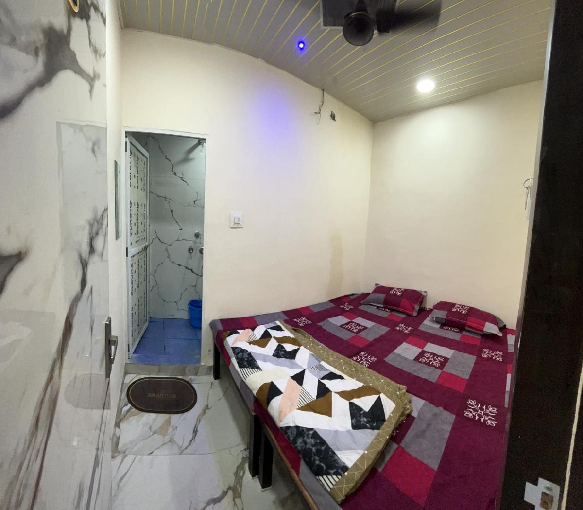 Hotel Winter - Housity