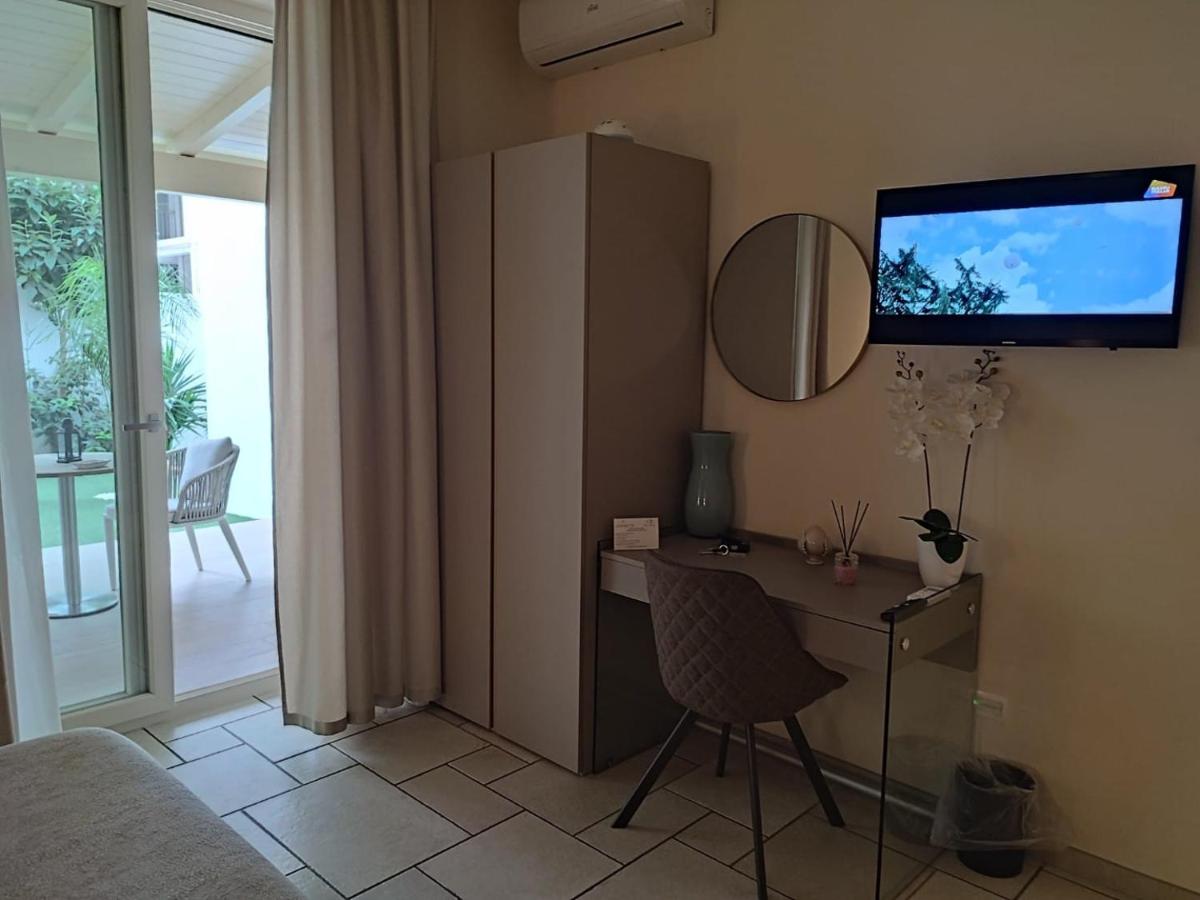 Lux Suite - Housity