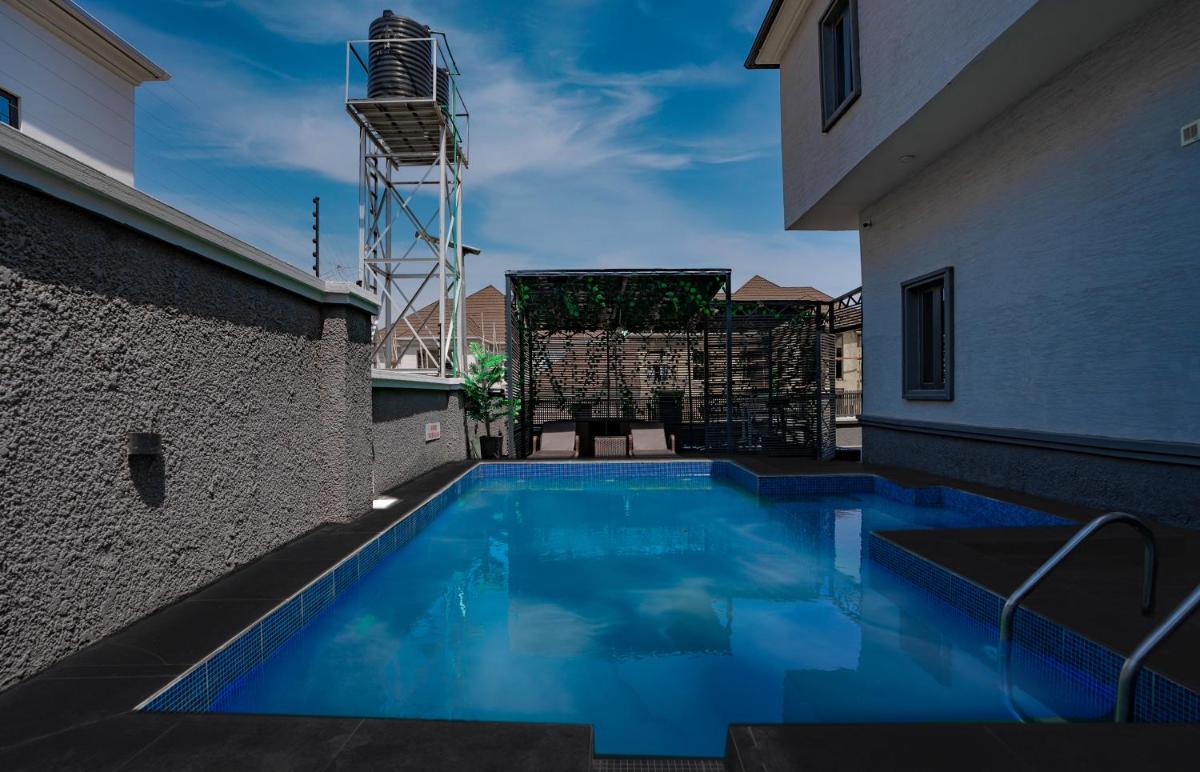 Suitetrails - KADAL APARTMENTS