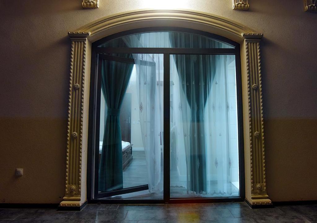 Hotel Restaurant Imperium - Housity