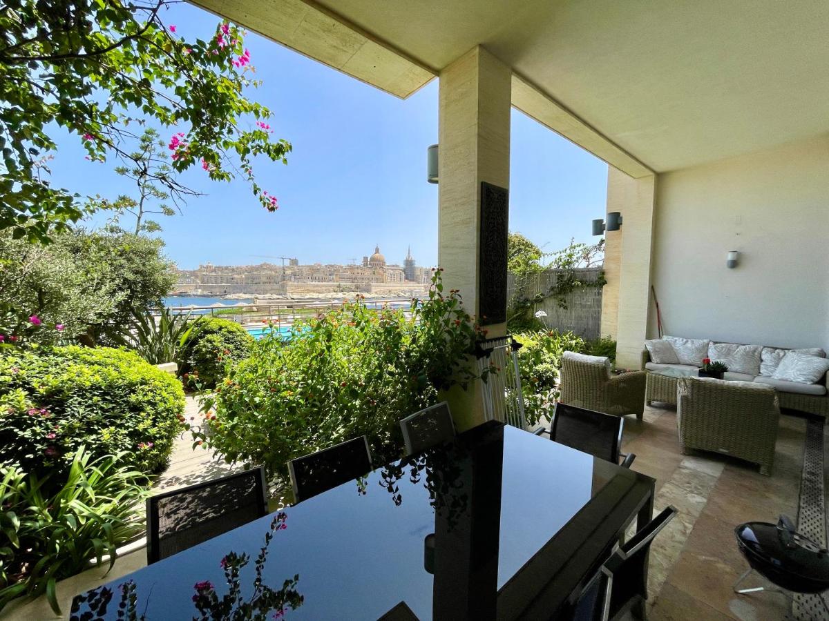 Suitetrails - Luxury Apartment facing Valletta
