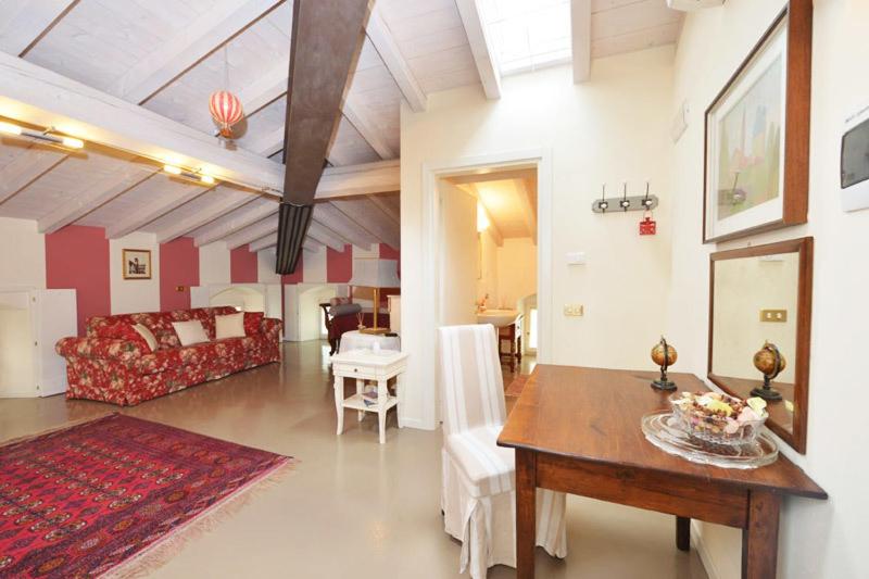 B&B La Mongolfiera - Housity