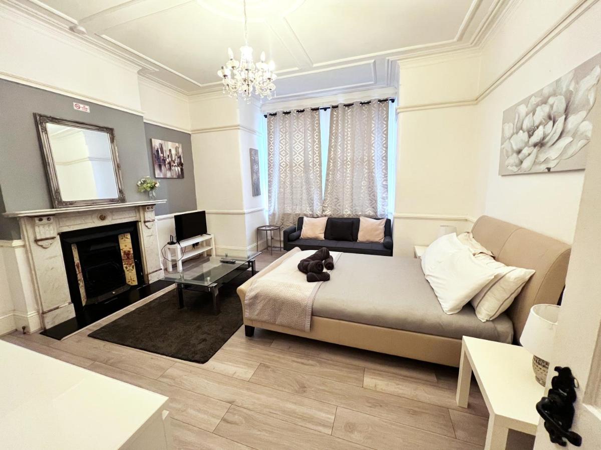 Norbury House - Apartment 1A - Housity