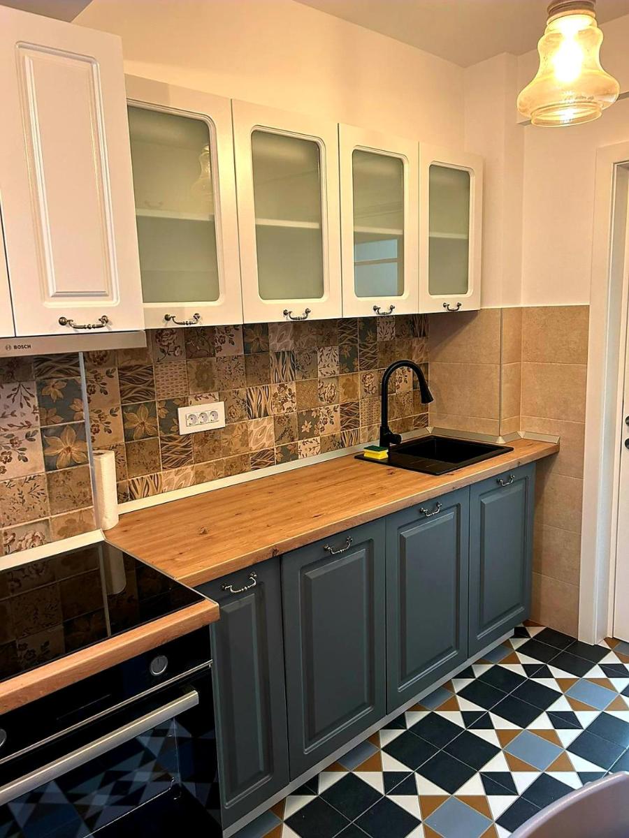 Alex Apartament Central - Housity