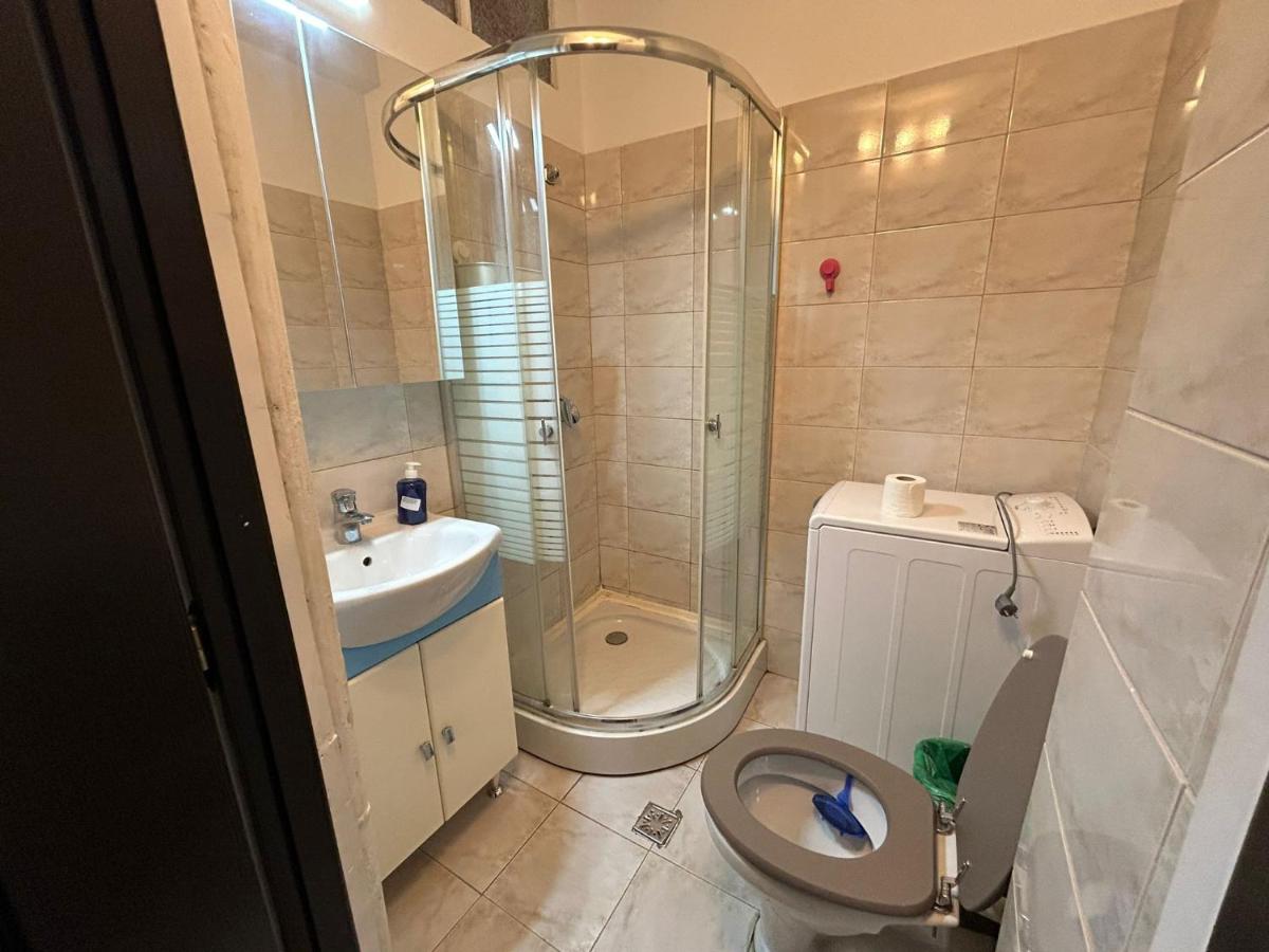 Suitetrails - Elegant City Center Apartment
