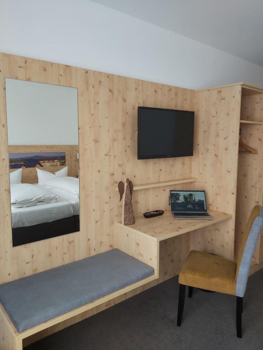 Hotel & Restaurant Engel - Housity