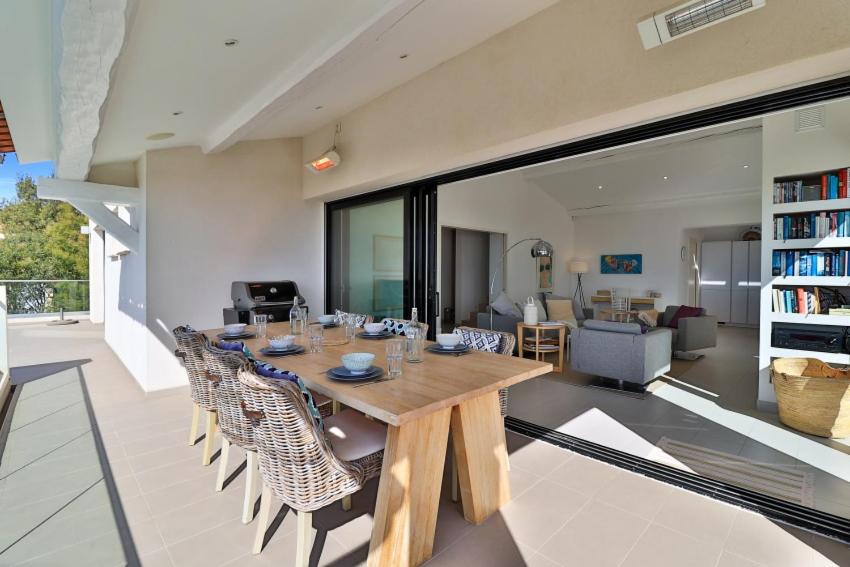 Ferienhaus Petites Maures, Meerblick und eigener Pool - Housity
