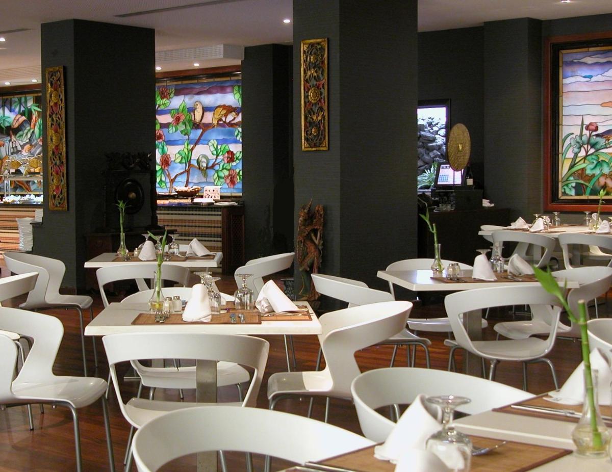 Un restaurante o sitio para comer en Hotel Beatriz Playa & Spa
