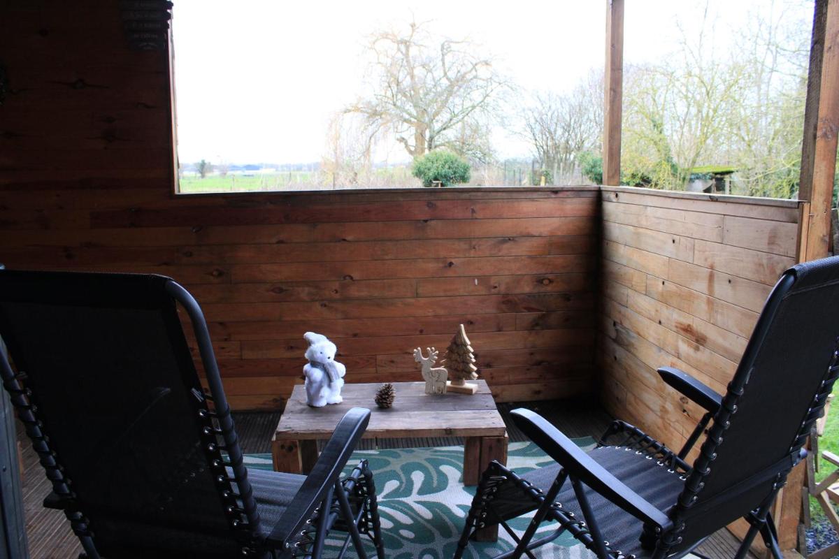 Au coucher du soleil, chalet avec jacuzzi et sauna - Housity