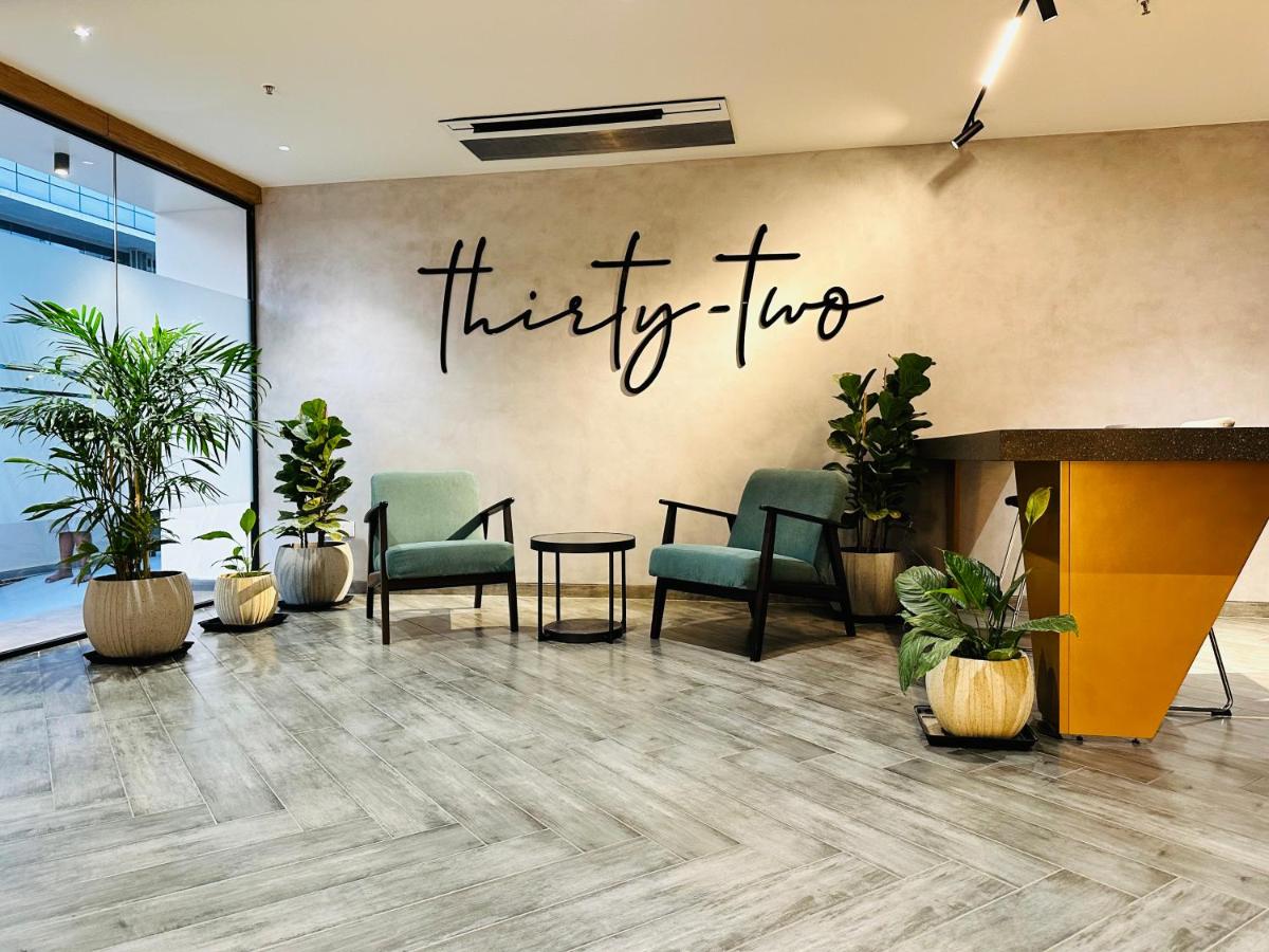 32 Urban by Akoya Hotels - Housity