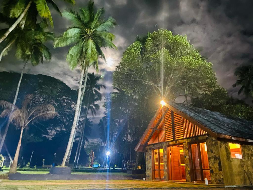 Deduru Cabana Nature Resort - Housity