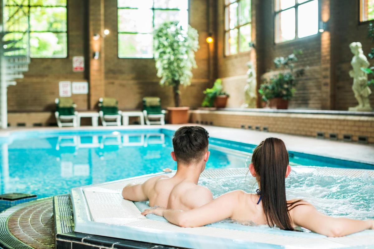 Arden Hotel And Leisure Club - Housity