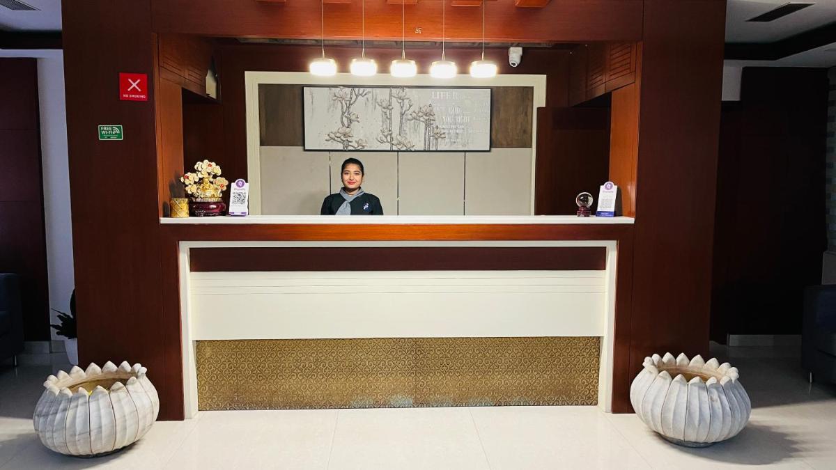 Hotel Monsoon Palace Guwahati - Housity