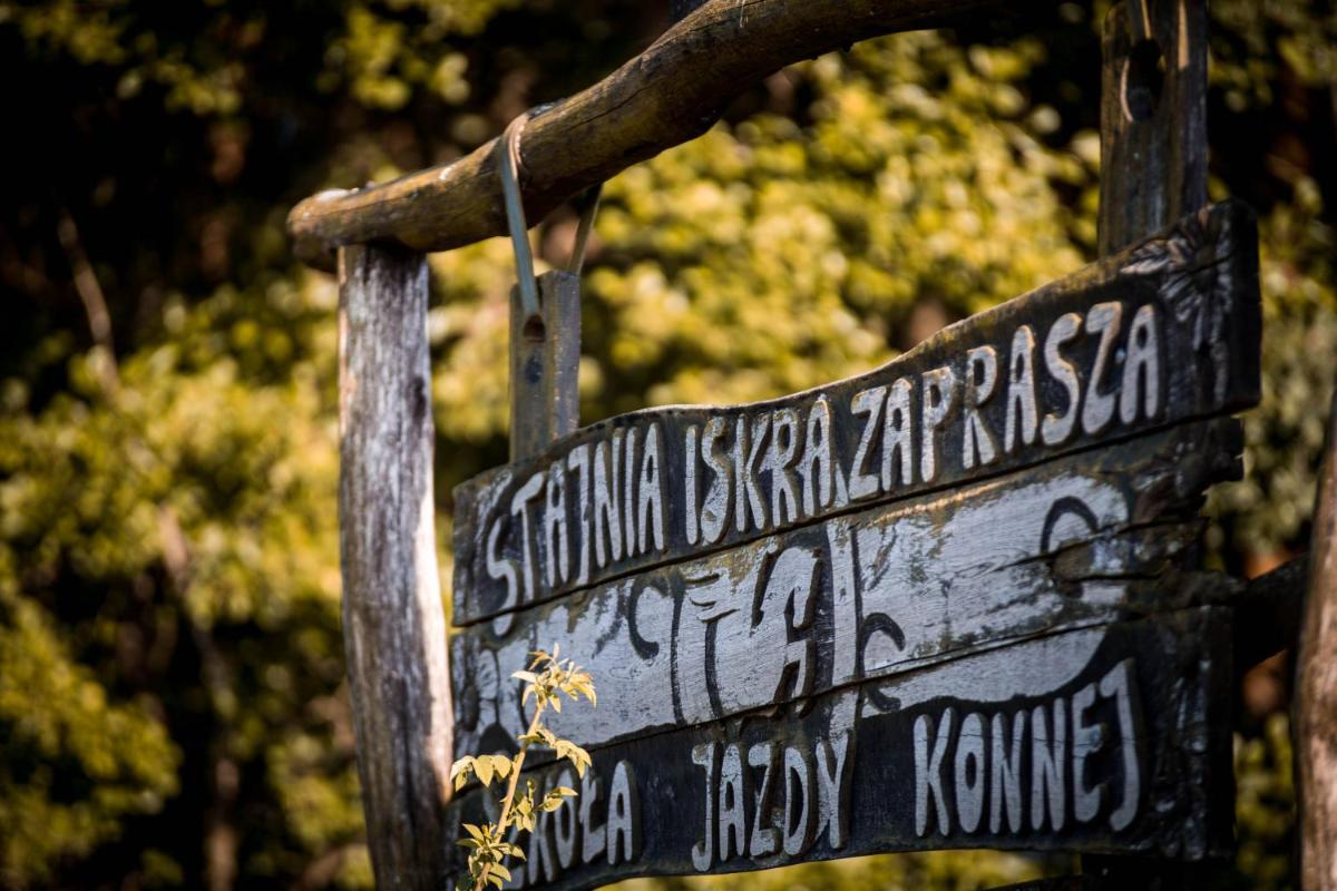 Pensjonat Iskra - Housity