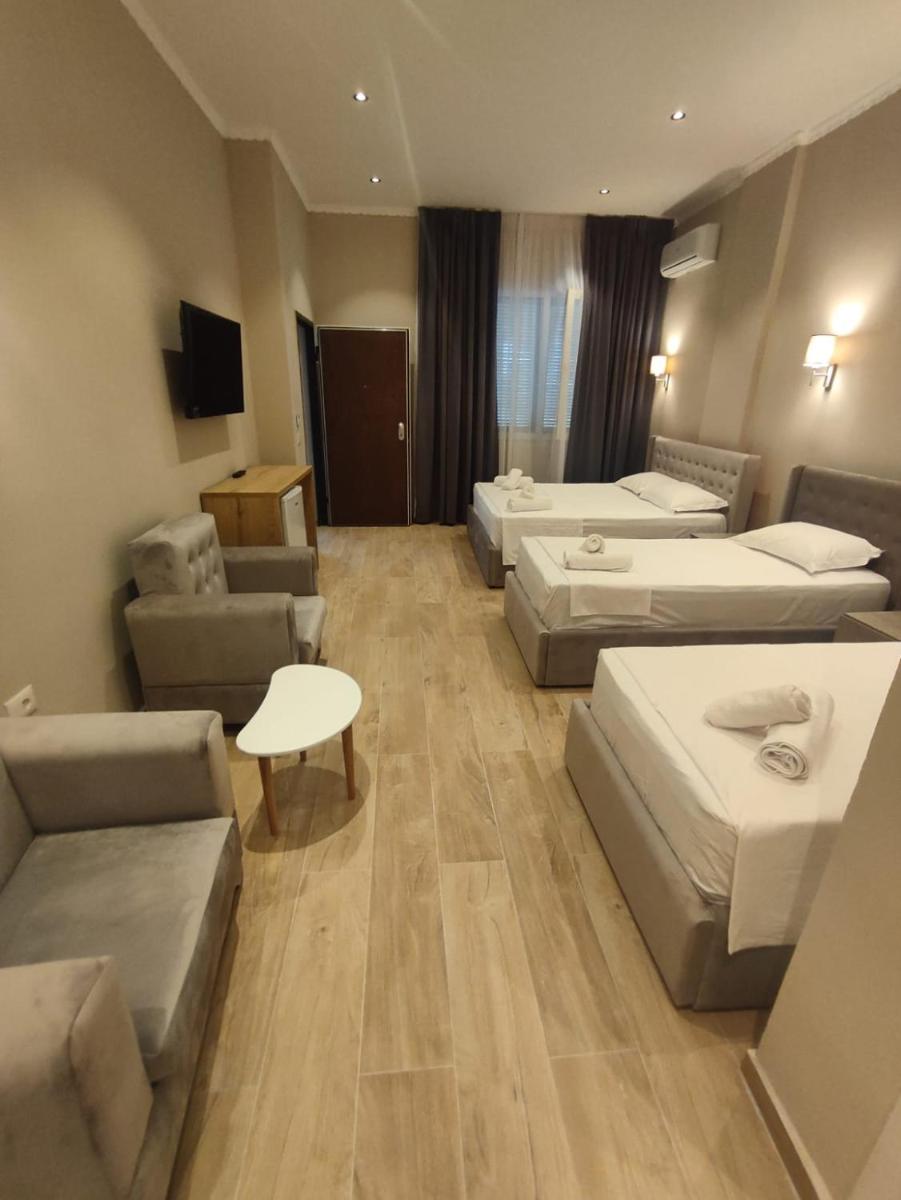 Edi Murrizi - Housity