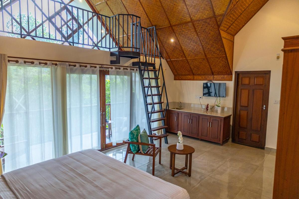 Lush Acres, Thekkady - Housity