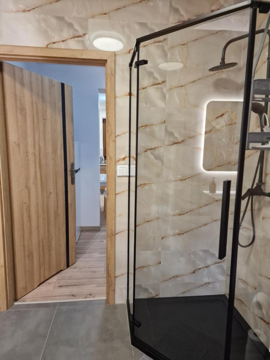 Eastside Apartments - Sanatoryjna 29 - Housity