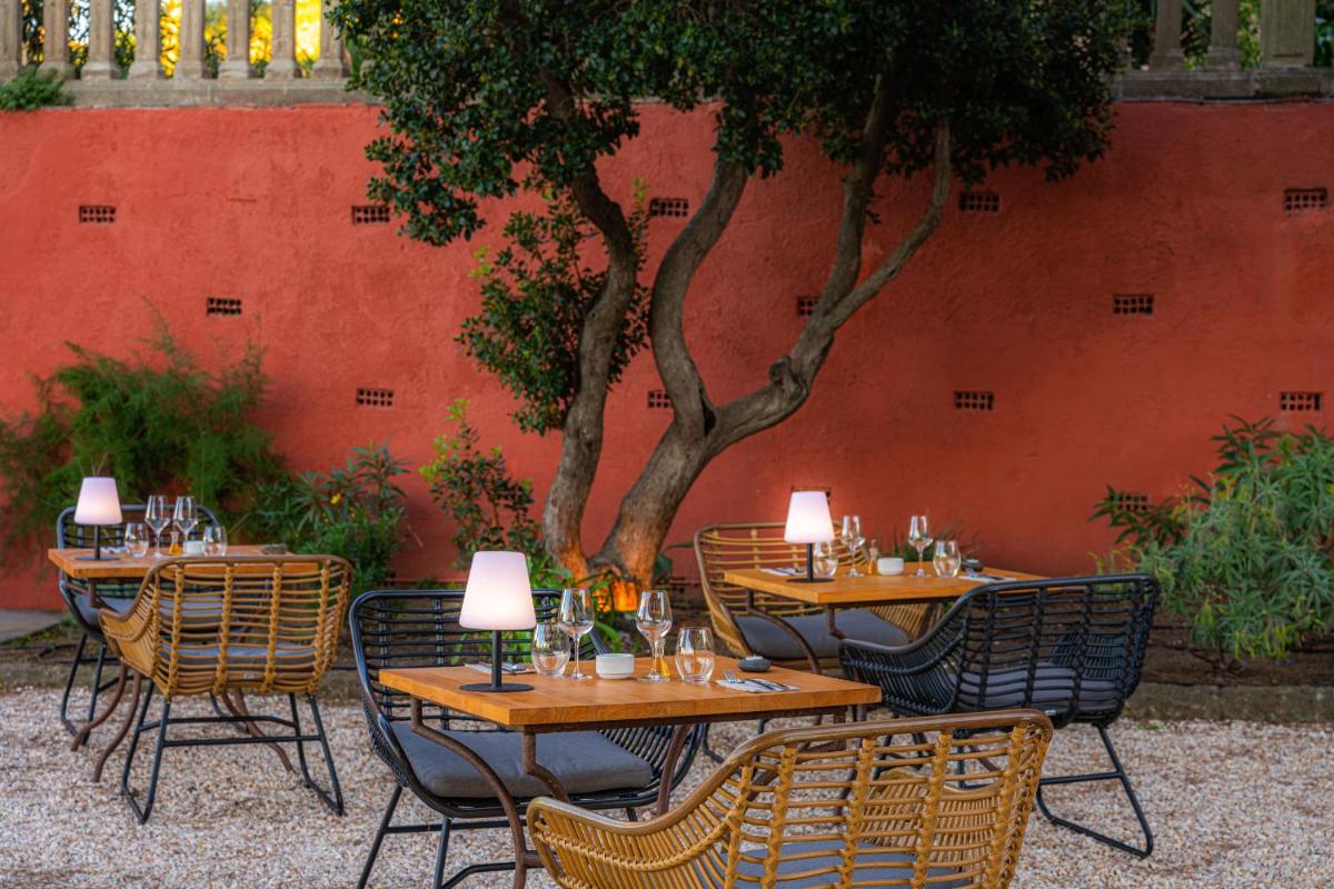 Photo de la galerie de l'établissement Les Jardins du Cèdre, Boutique hôtel & gastronomie, à Port-Vendres