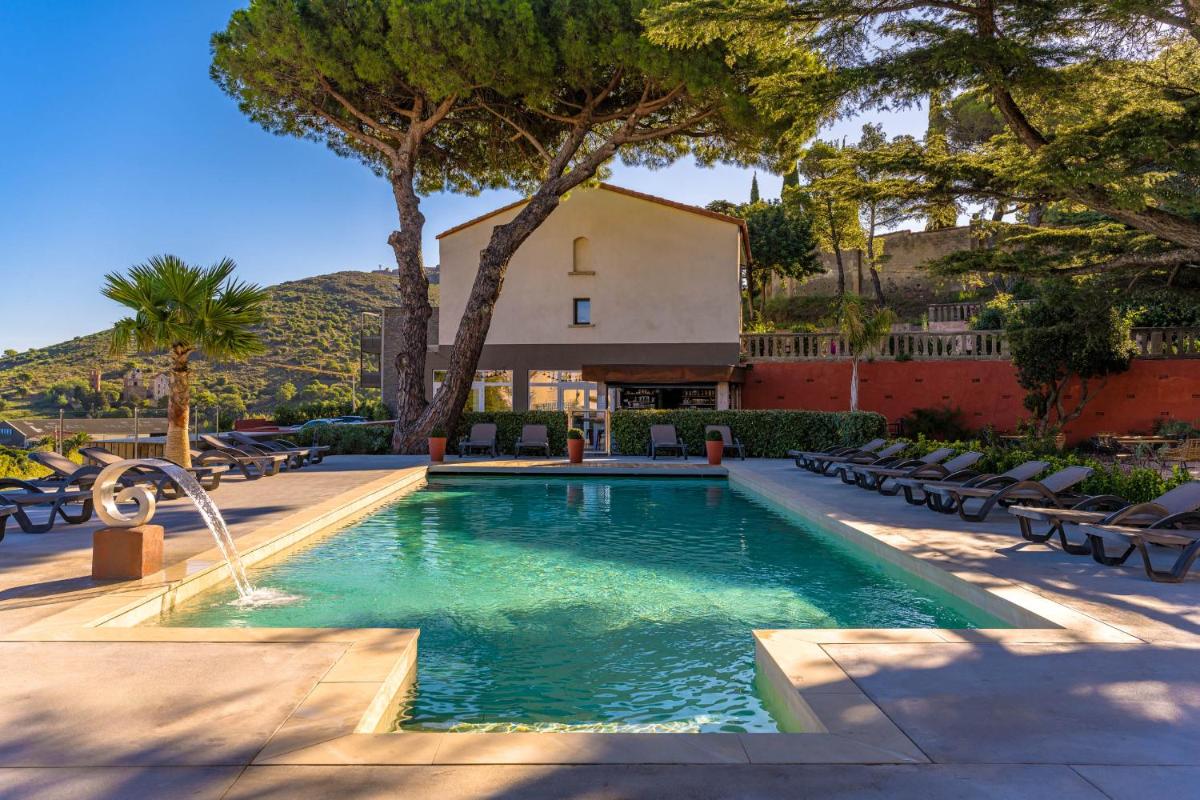 Piscine de l'établissement Les Jardins du Cèdre, Boutique hôtel & gastronomie ou située à proximité