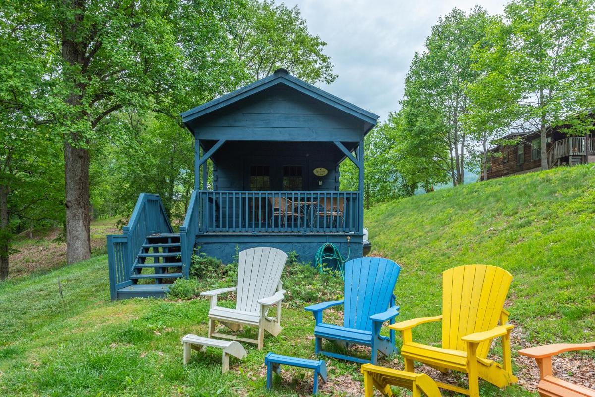 Engadine Inn and Cabins - Housity