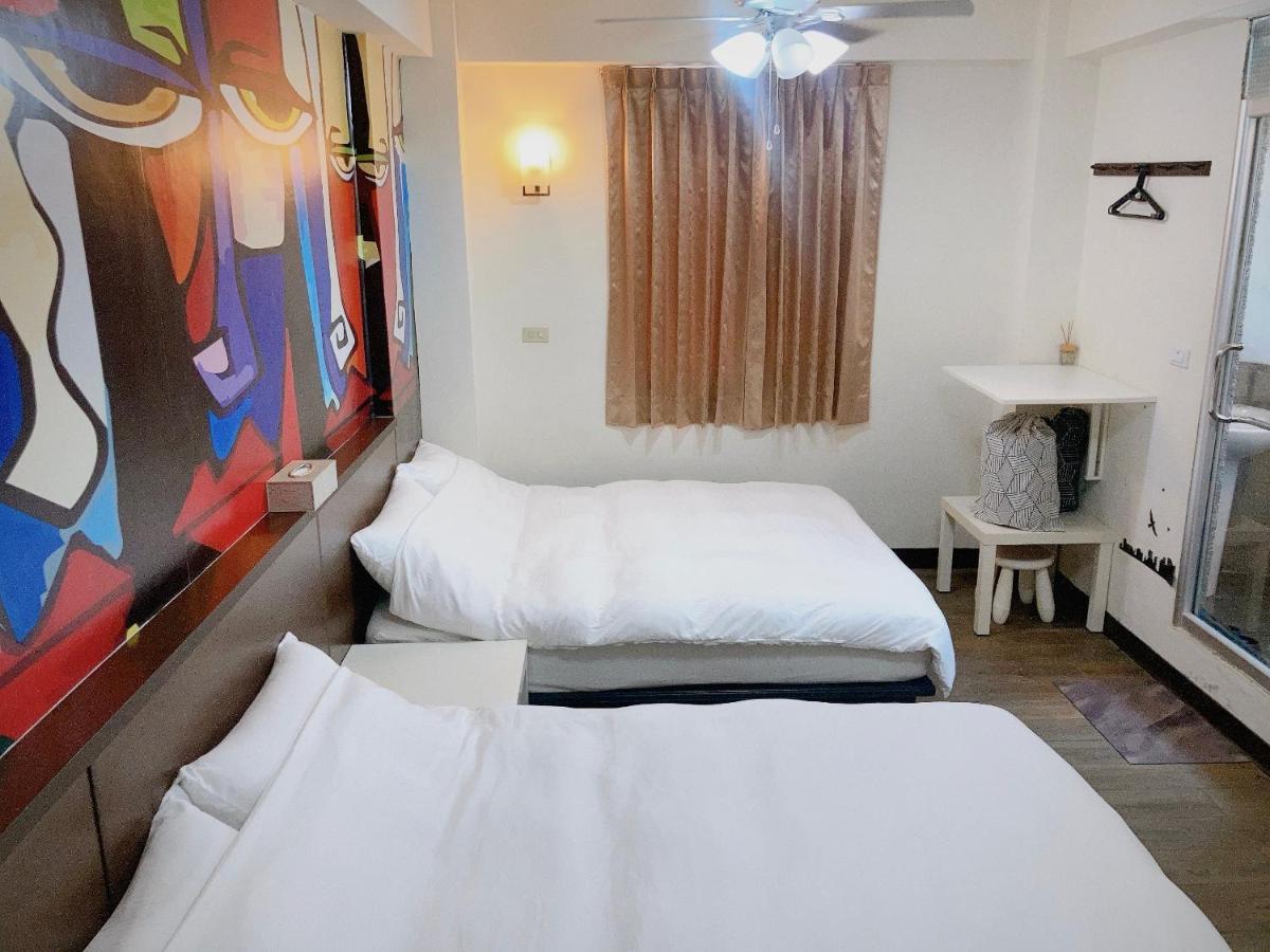 台南富居Tainan Fu House預訂後請主動聯繫做確認才保留訂房 - Housity