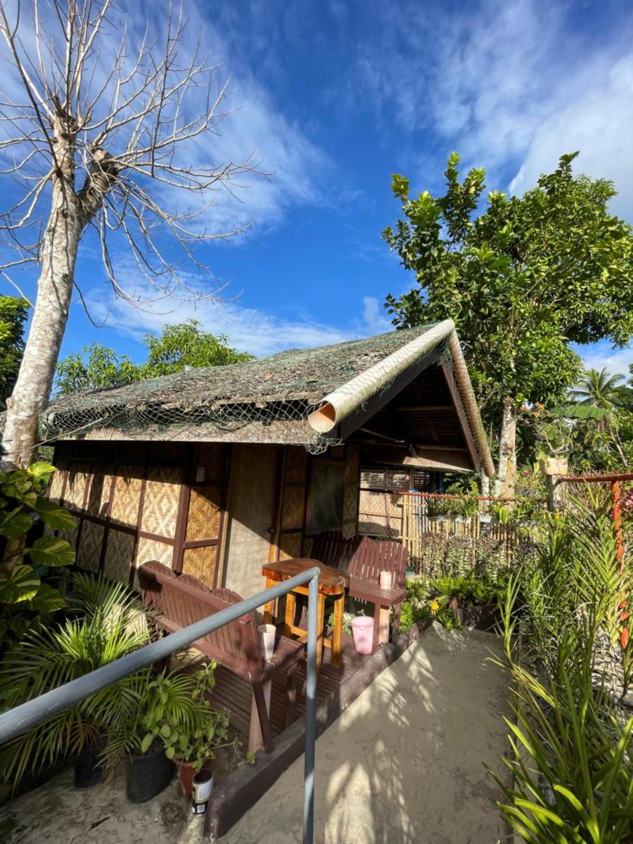 Suitetrails - Fely's Homestay