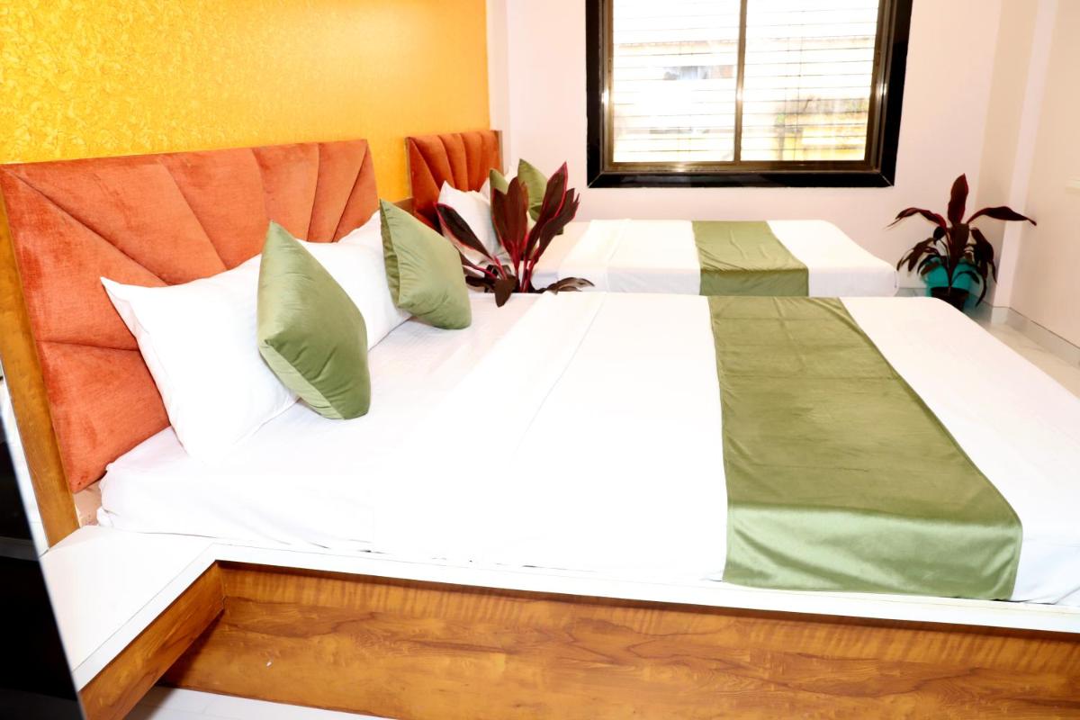 Hotel Grand - Housity