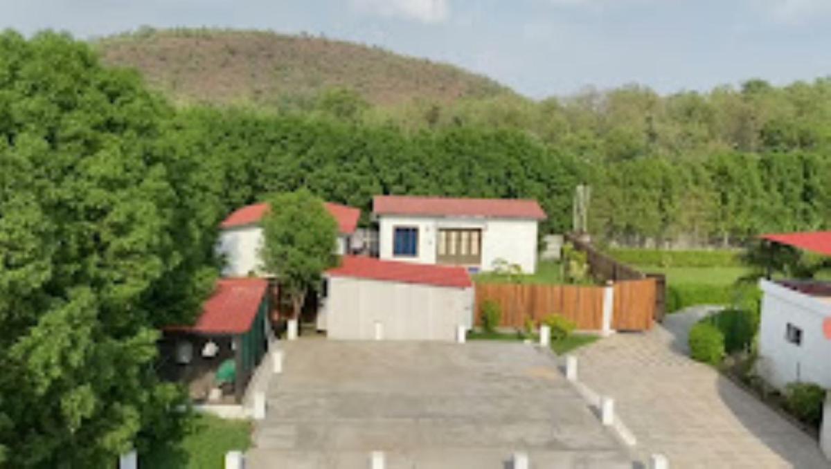 Jimira Resort , Shivrajpur - Housity