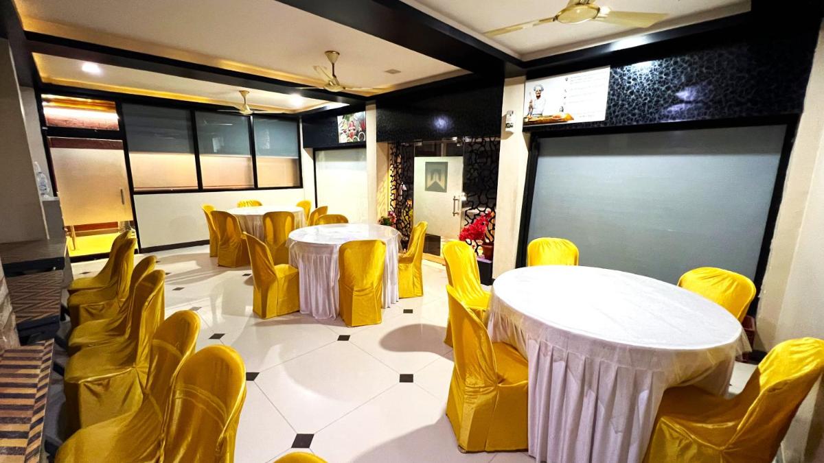 Suitetrails - Hotel Vandana Palace