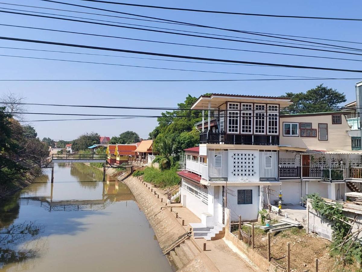 Suitetrails - Green Riverside Homestay