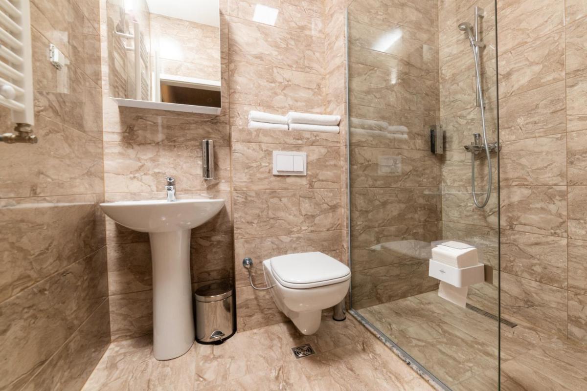 Emery Apartments - Hizvo
