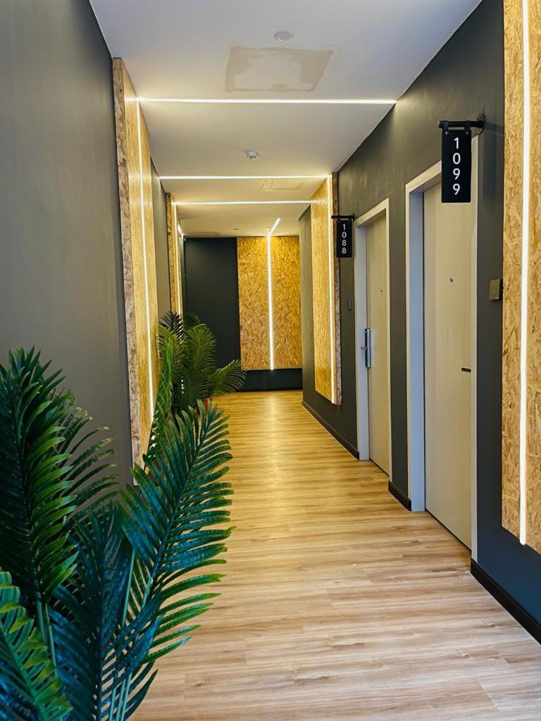 Cyther Stay Hotel - Housity