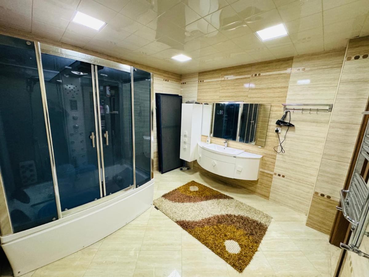 Azure Residence - Housity