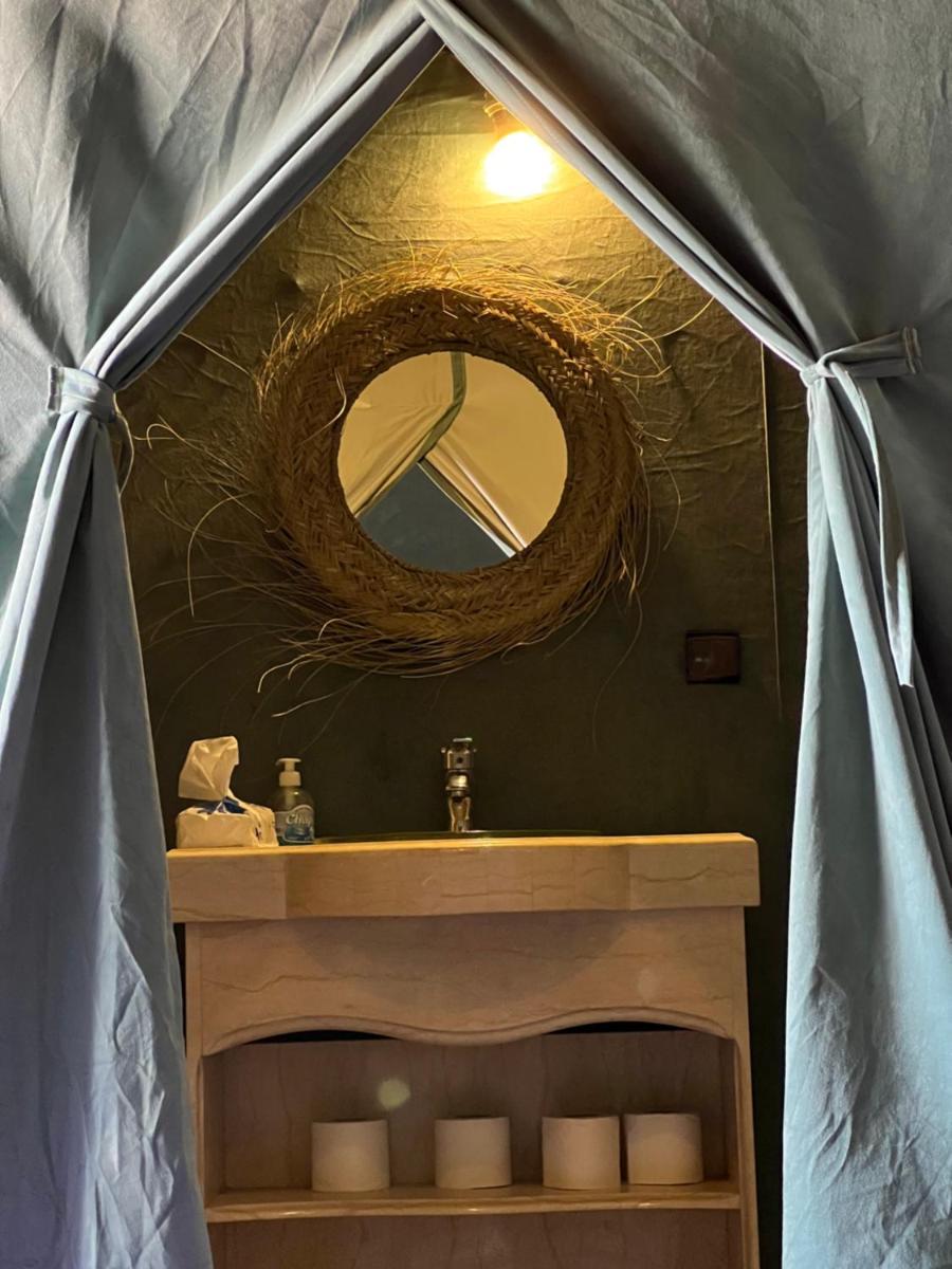 Honeymoon Luxury Camp - Housity