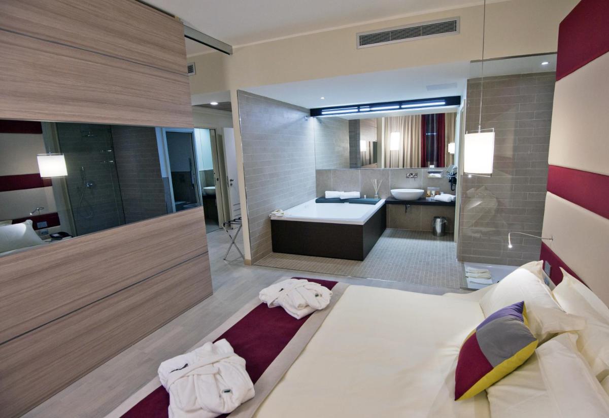 AS Hotel Limbiate Fiera - Housity