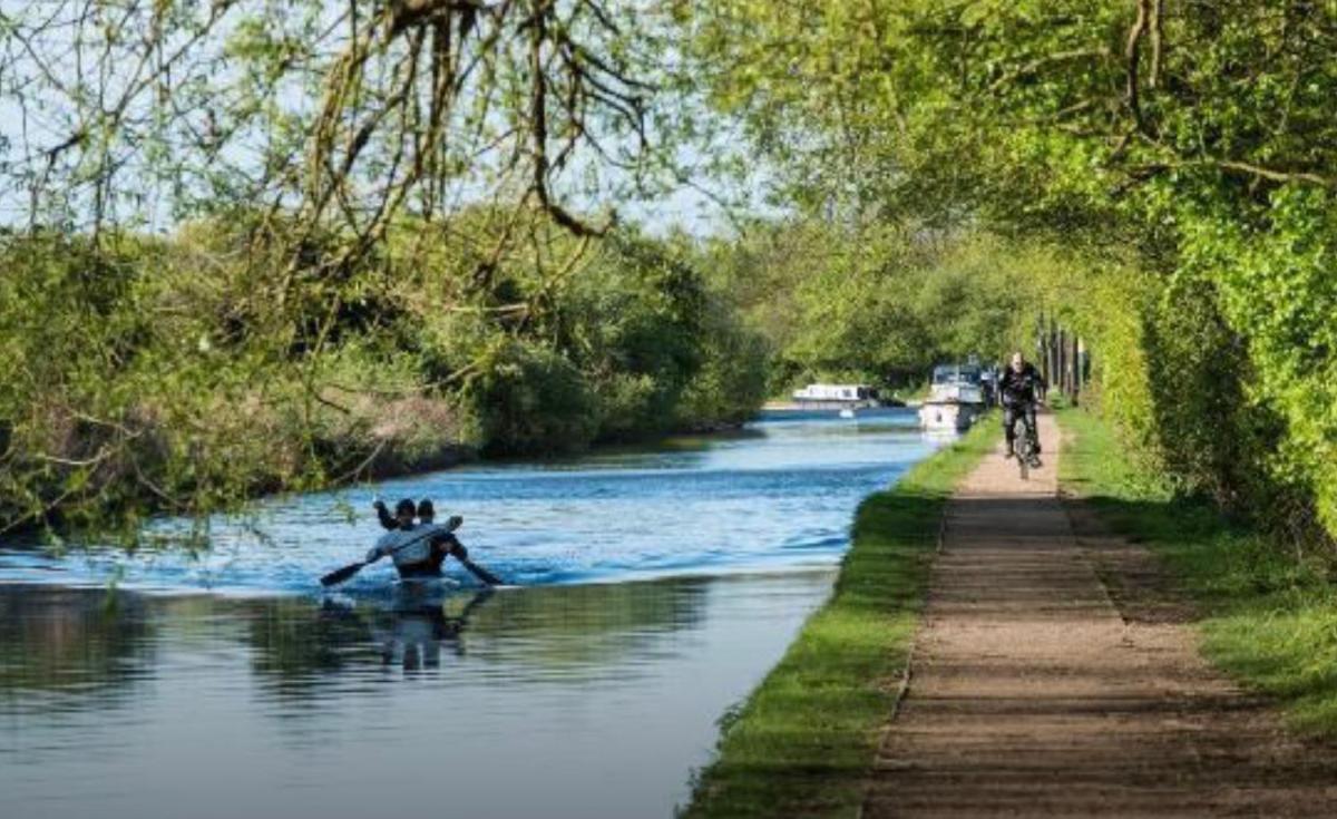 Enfield Lock Business stay house - Housity