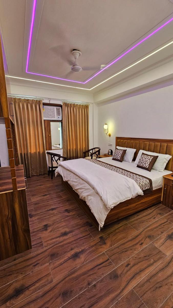 White House - Housity